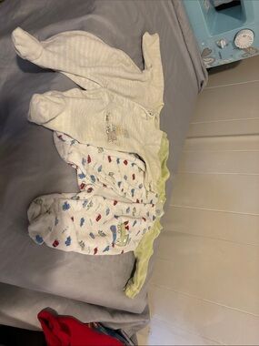 Carter's White Footed One-Piece Set with Green Trim and Vehicle Motif
